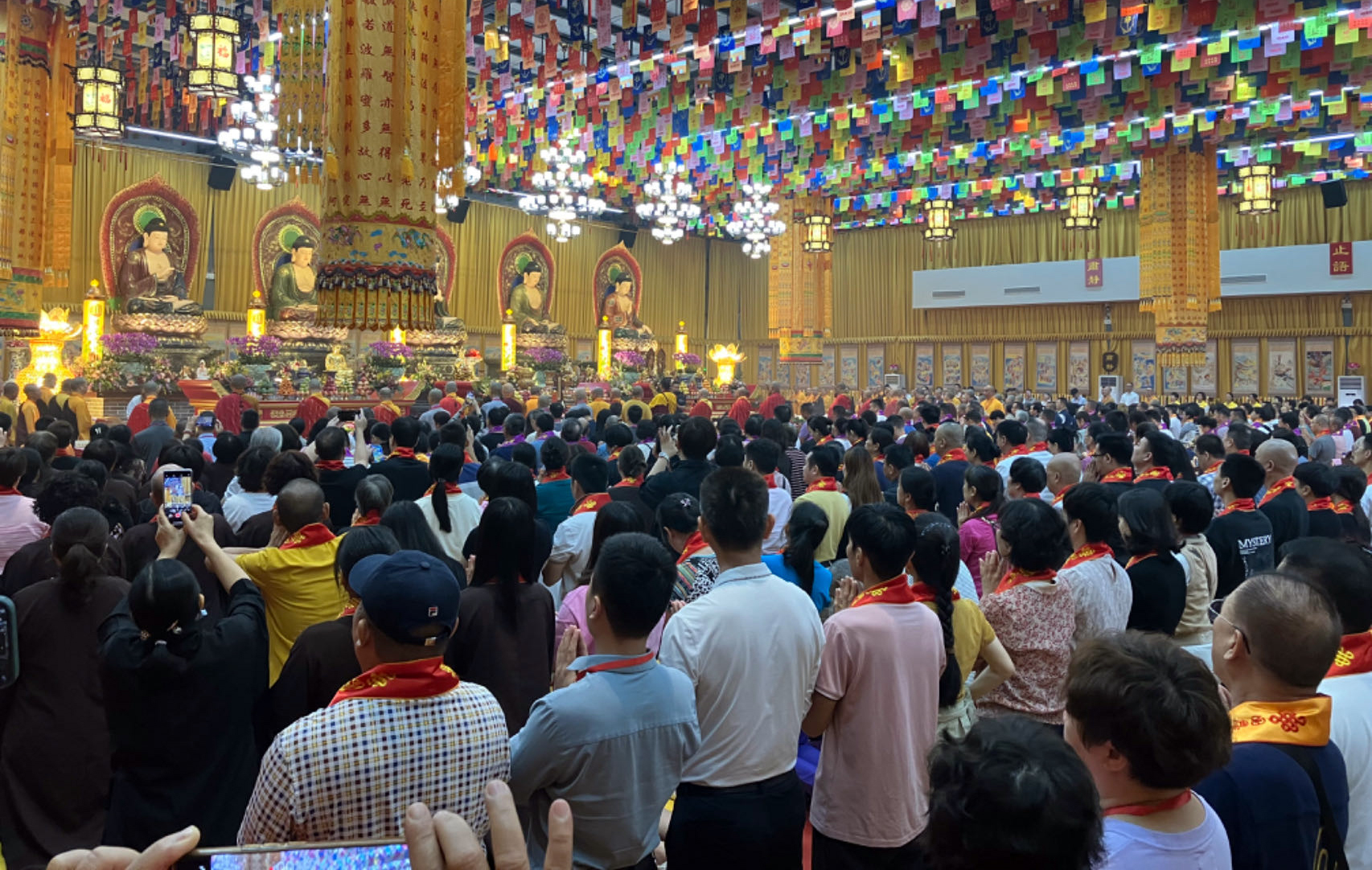 雲浮國恩寺舉行的「祈願世界和平國泰民安迎祥活動」（圖片提供：鄧鈞元）