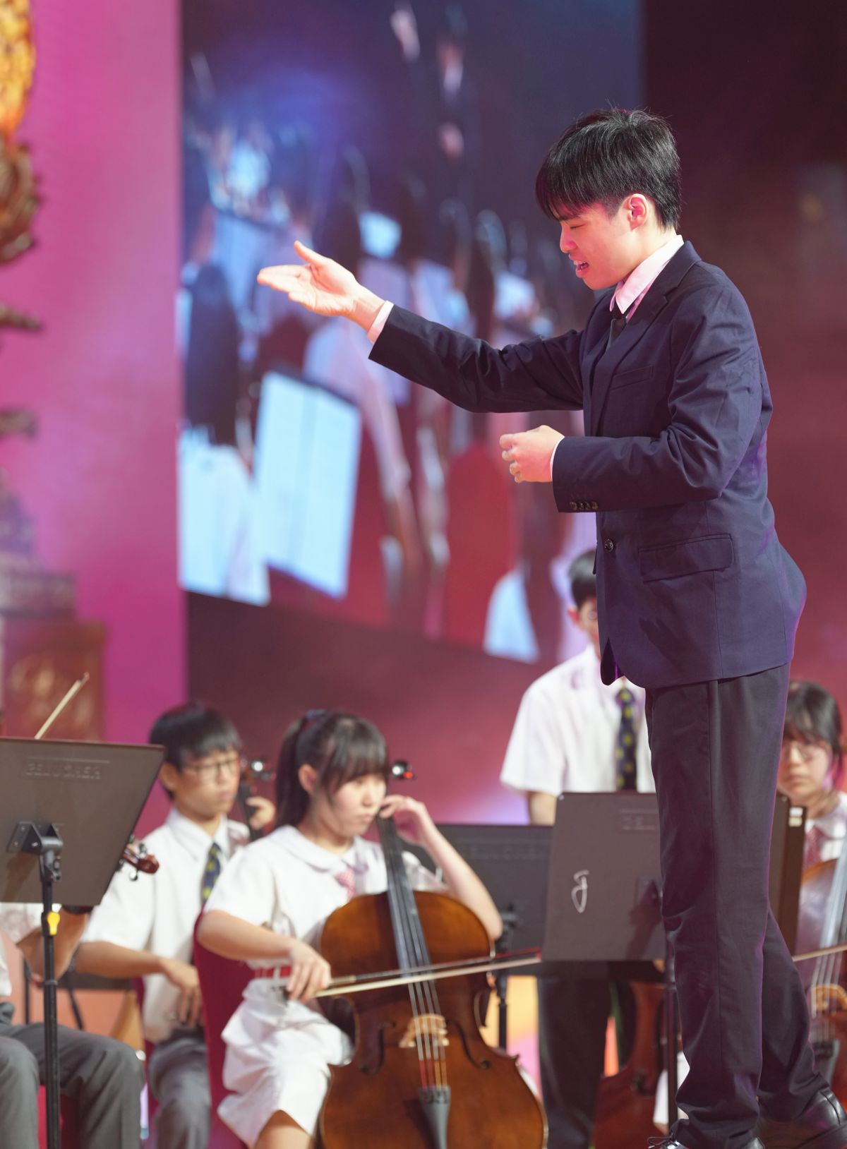 保良局百周年李兆忠紀念中學 管弦樂團表演