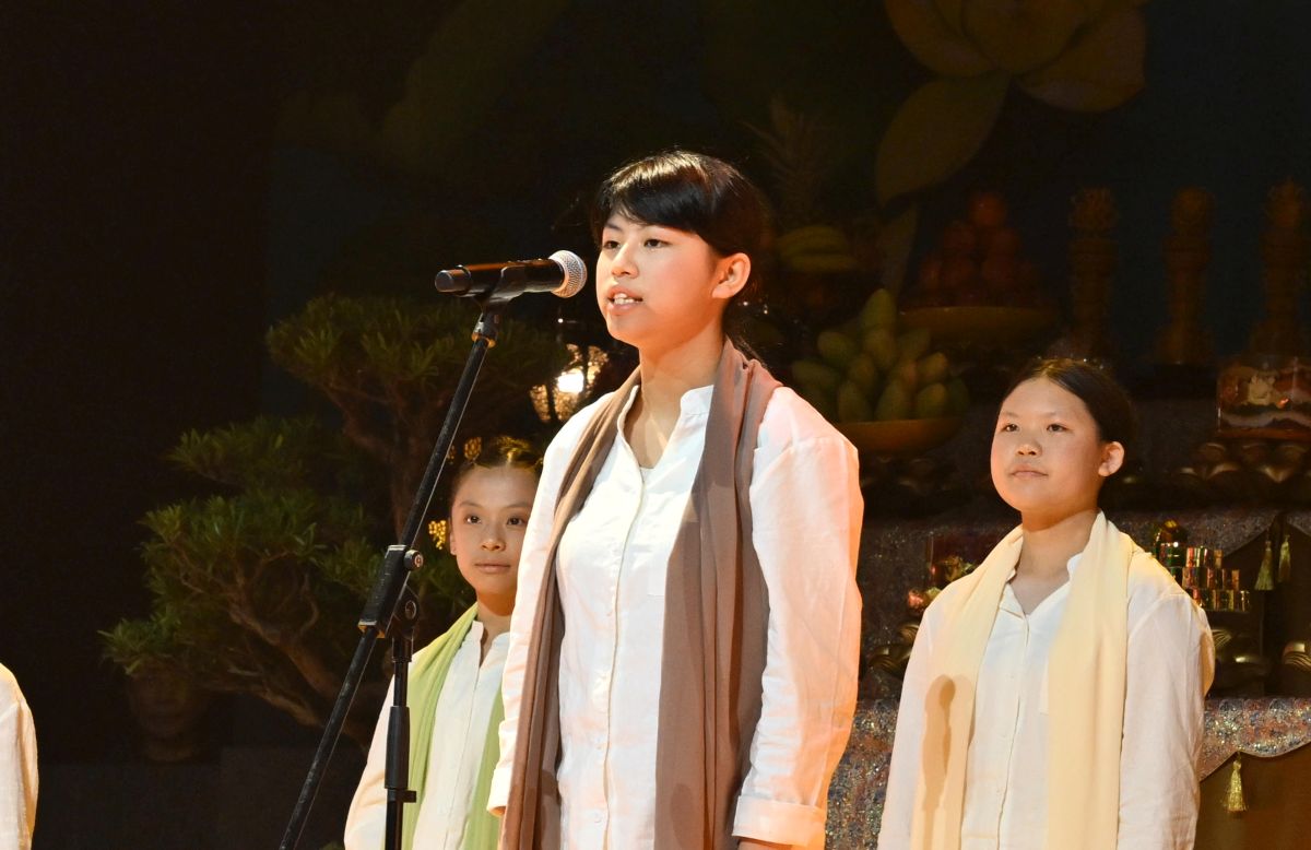 佛教中華康山學校 佛教外語歌曲獻唱