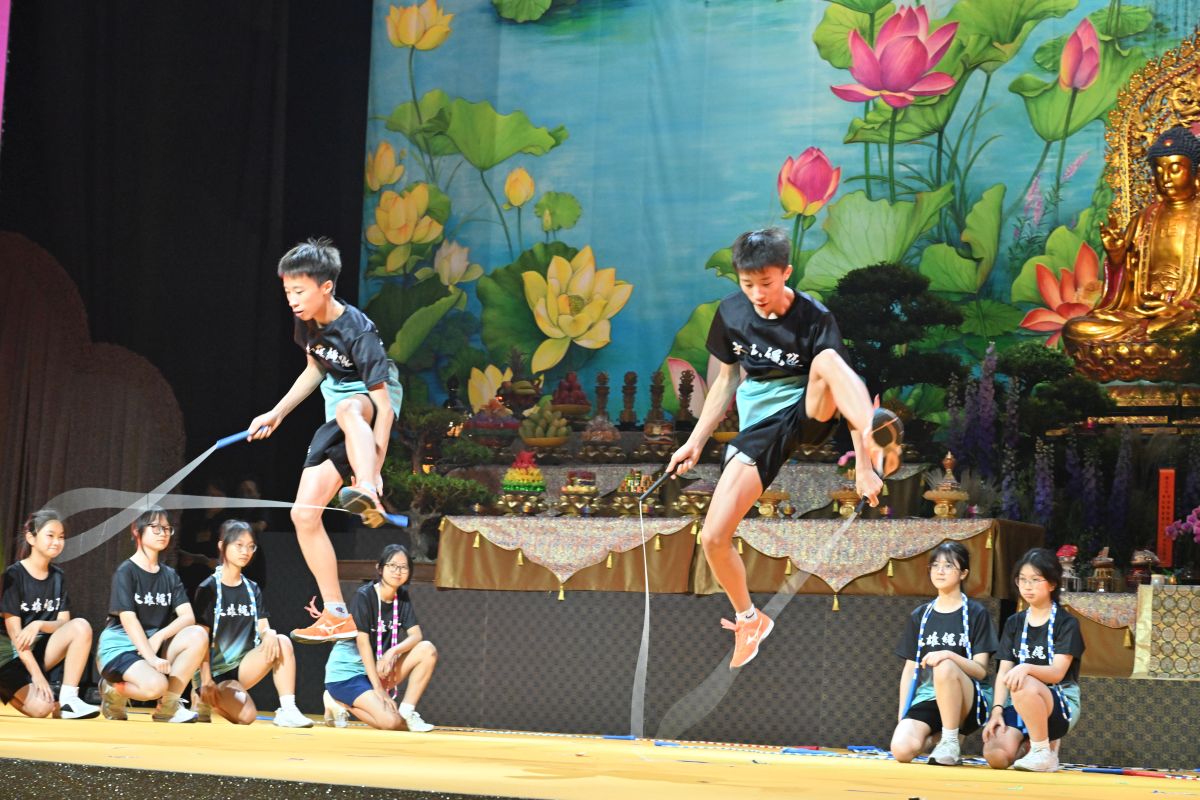 佛教大雄中學 大雄繩跳禪意