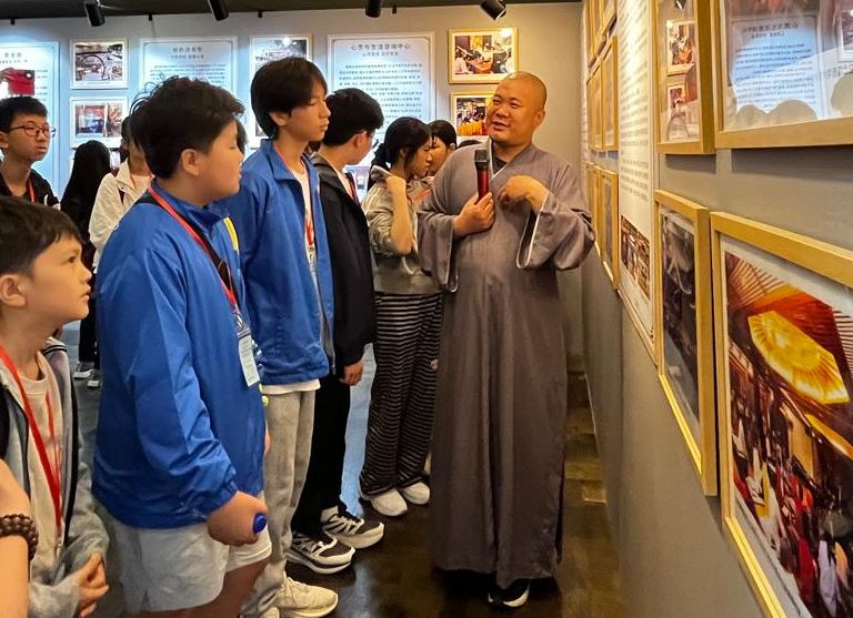 果濱法師介紹中國佛教歷史發展和大佛寺