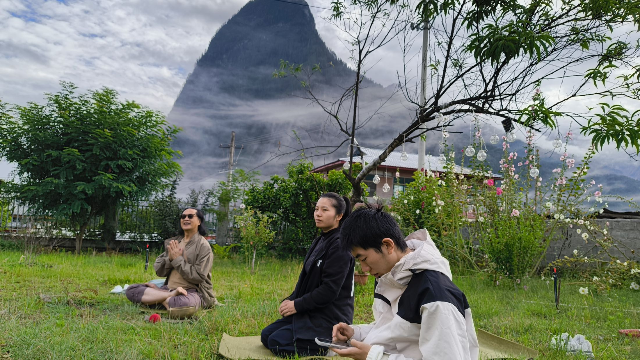 雲龍出現，令Ken sir和大家都很雀躍。