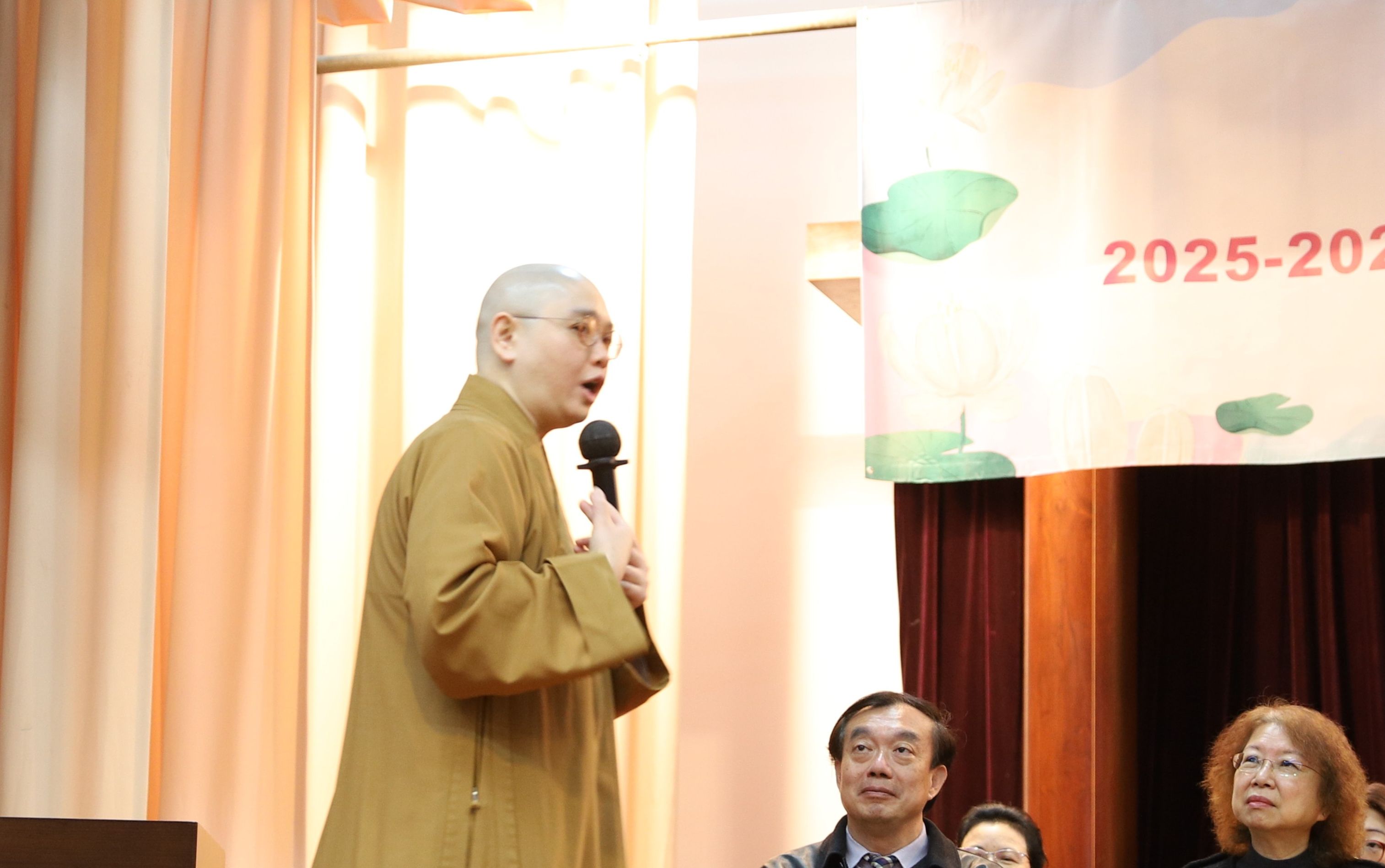 法忍法師建議講佛經故事要保留重要的佛理句子。