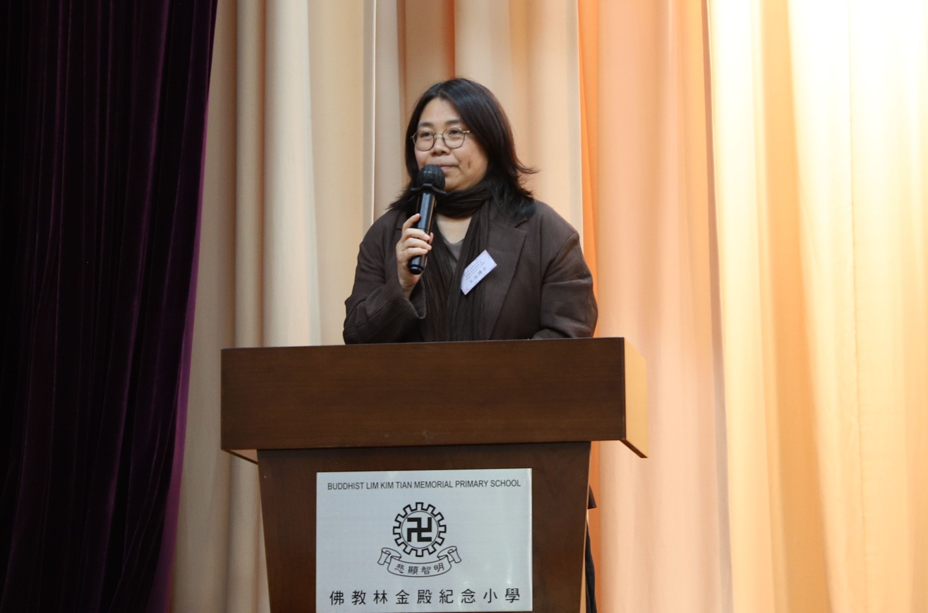 王冰助理教授讚賞學生們表現出色。