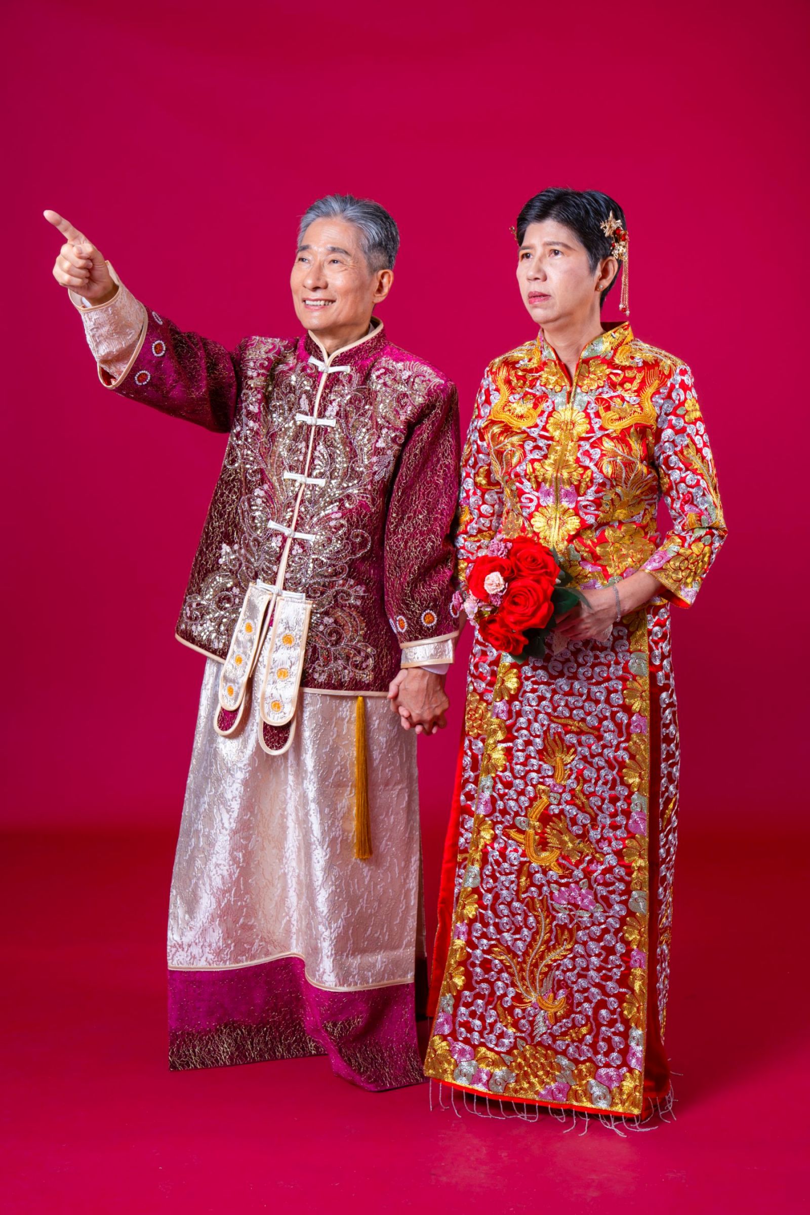 翁氏夫婦(後製前的婚紗照)