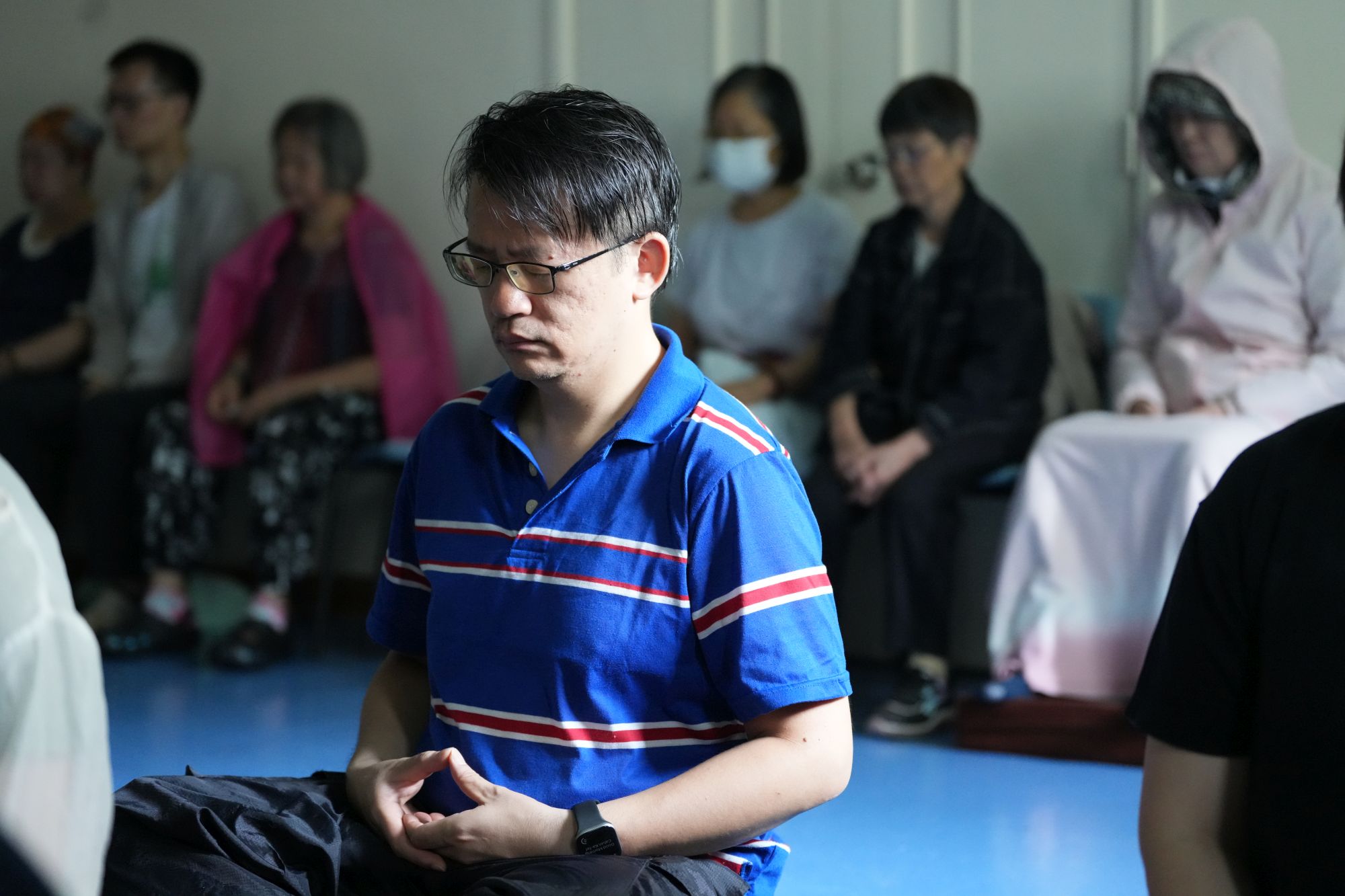 劉家發老師對參加者照顧無微不至，調較冷氣、開燈關燈、拉窗簾布、供應熱水、整理執拾環境……非常感恩你啊！